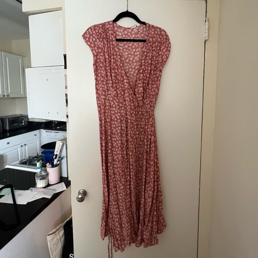 GAP midi floral pink wrap dress Size Medium